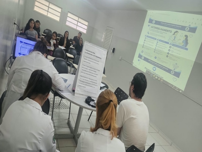 Grupo de Planejamento Familiar promove orientação em Votuporanga
