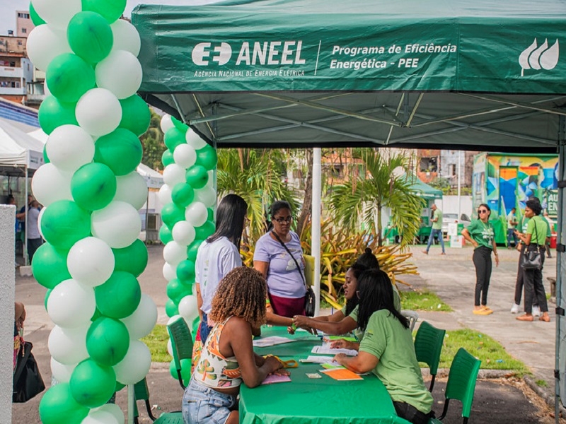 Neoenergia Elektro entrega 120 geladeiras novas na região