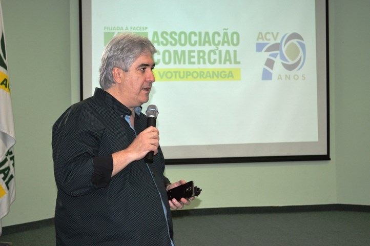 Associação Comercial faz debate com candidatos
