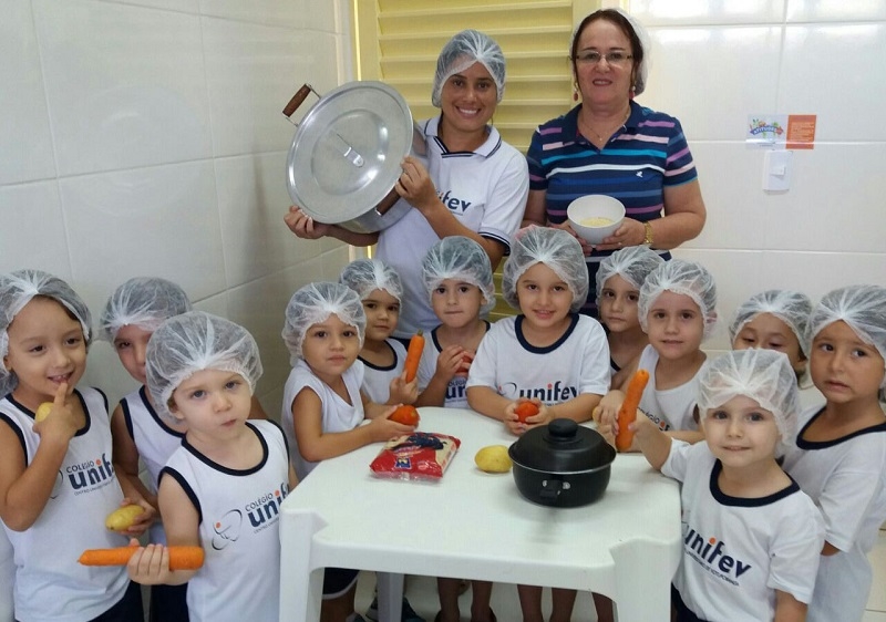 SOPA DE LETRINHAS NA ESCOLA