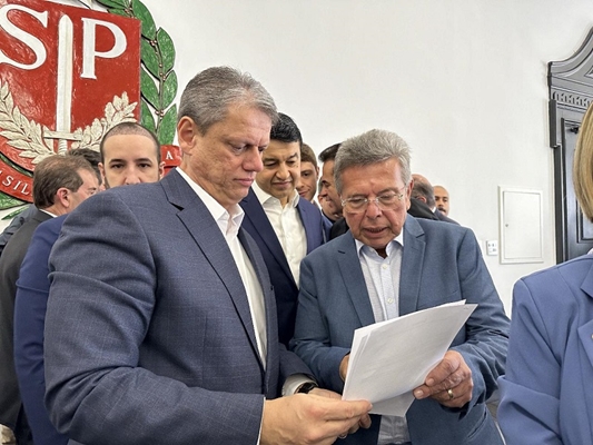 Carlão Pignatari comemora liberação de R$ 300 mil para o Hospital de Amor de Jales