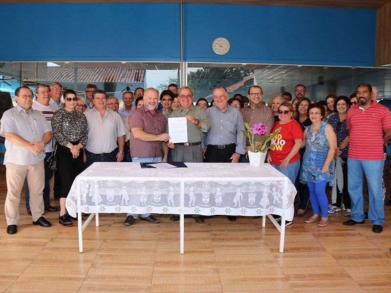 CONVÊNIO COM LAR CELINA
