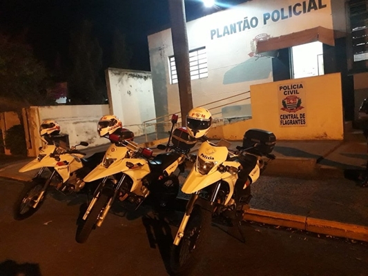 ROCAM PEGA PROCURADO DA JUSTIÇA NO PAINEIRAS 