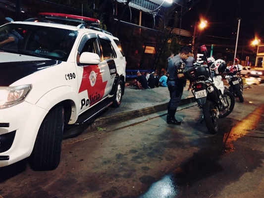 POLÍCIA MILITAR PRENDE 3 TRAFICANTES EM PRAÇA DE VOTUPORANGA