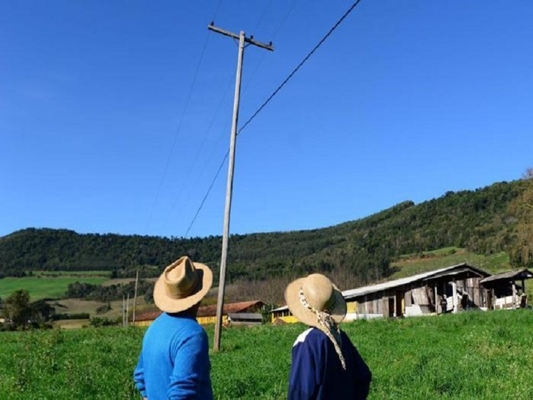 PRODUTOR RURAL tem de se cadastrar pra desconto na energia 