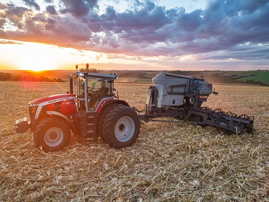 Massey Ferguson lança nova versão da plantadeira