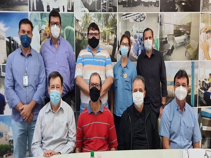 Lideranças de Cosmorama visitam Santa Casa