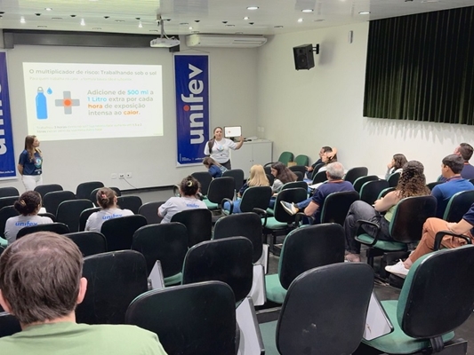 Unifev promove palestra de saúde renal e nutrição no trabalho