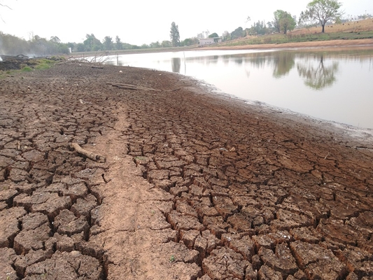 Nível baixo pela falta de chuva em Votuporanga