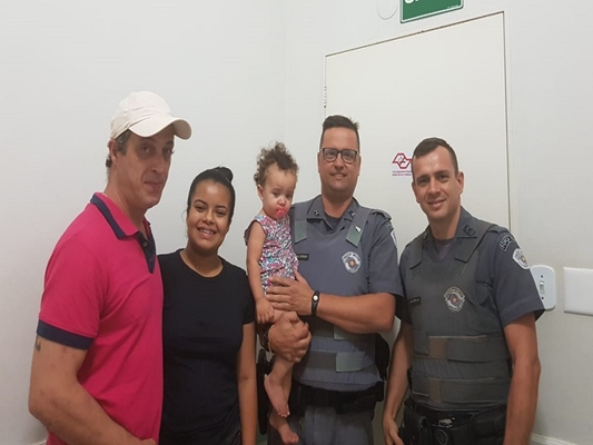 Doimo e Cipriano com a família após o susto