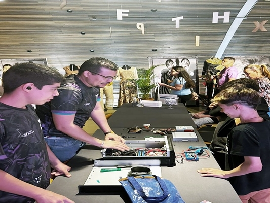 SENAC leva conhecimento e diversão no FLIV