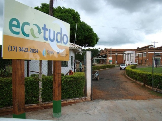 ECOTUDO FAZ MUTIRÃO DE LIMPEZA NO FERIADÃO 