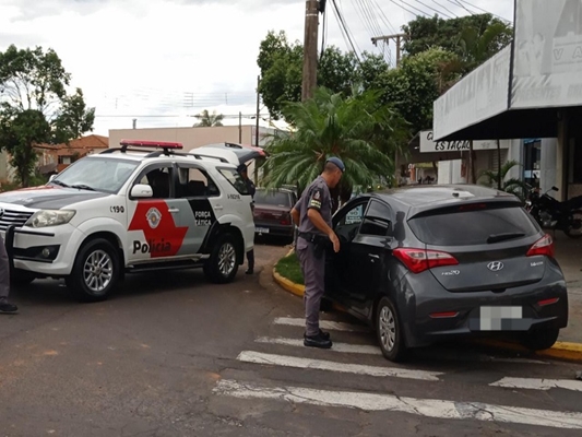 Ladrão agride e joga vítima em represa de Votuporanga