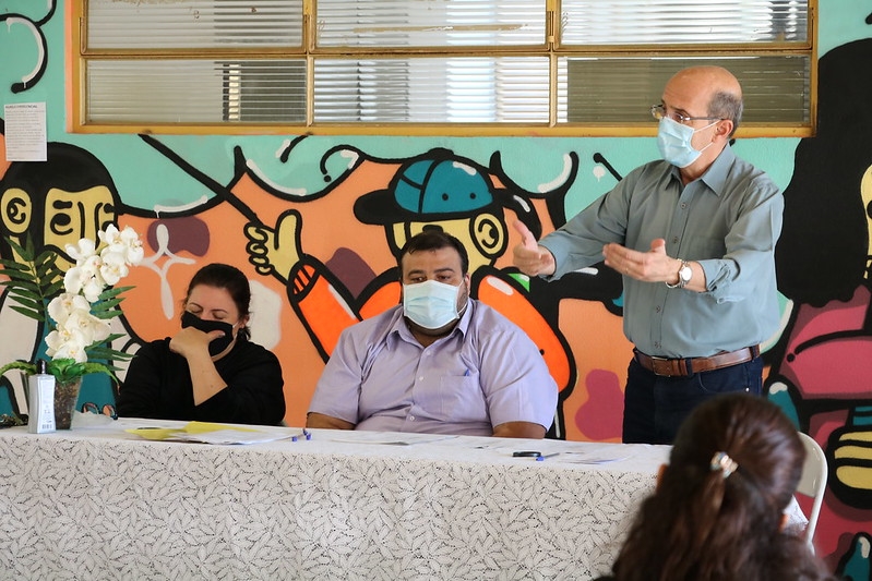 Assistência Social repassa material para instituições