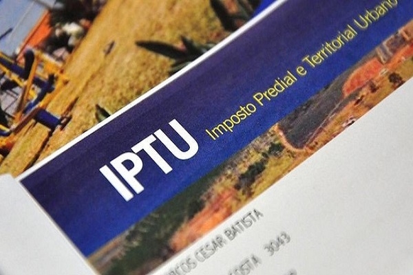 VEREADORES APROVAM REAJUSTE DE 4,56 NO IPTU