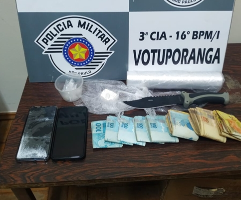 TRAFICANTE VOLTA PRA CADEIA POR VENDER COCAÍNA