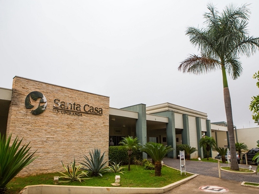 Paciente passou pela Santa Casa e foi transferido