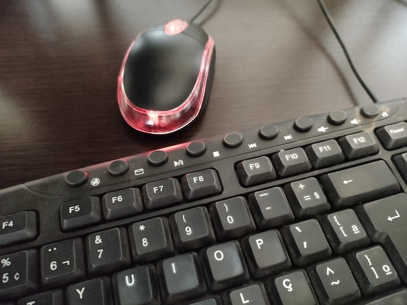 Aumentam os crimes pela a internet