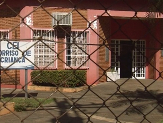 Pais reconhecem filhos em filmagem de agressão em creche em Ilha Solteria