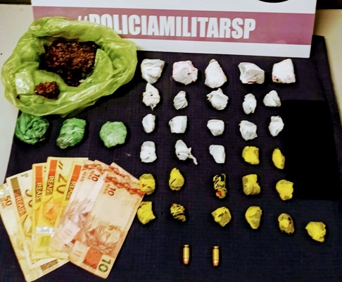 Traficante escondia maconha e bala de pistola
