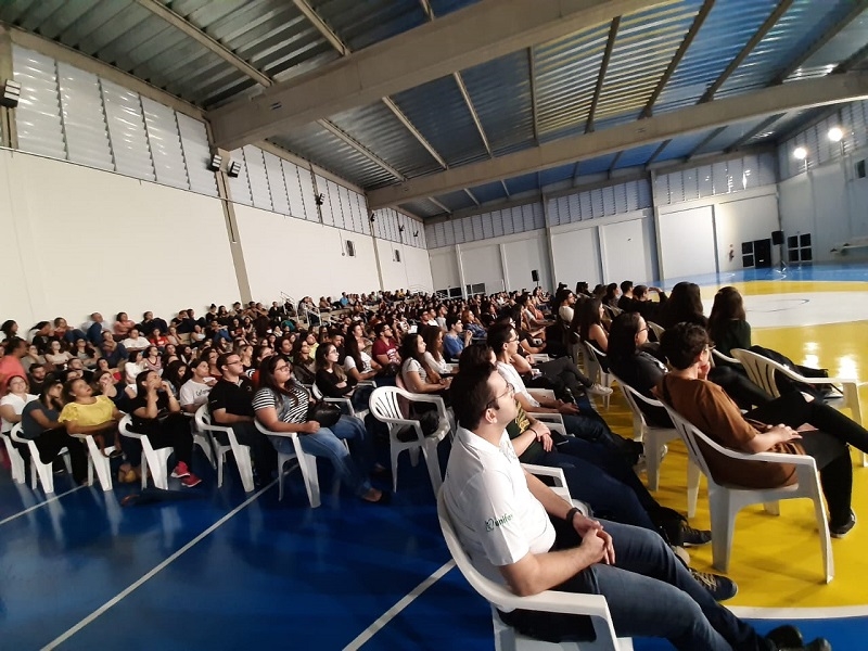Aula sobre Coranavírus no Colégio UNIFEV