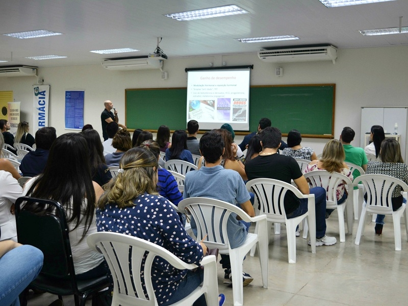 Semana de Farmácia da UNIFEV chega à sua 15ª edição