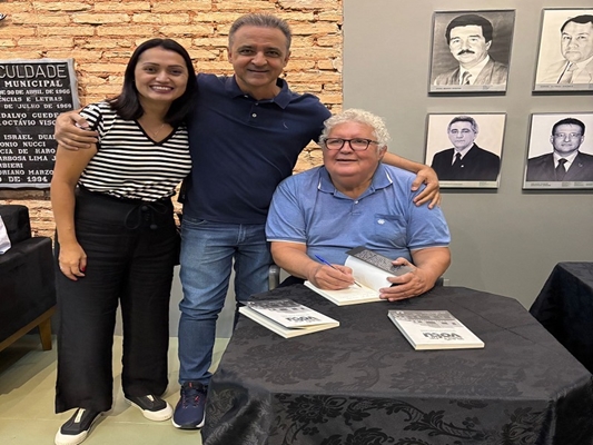 Programa Baú de Votu, da TV Unifev, se transformam em livro