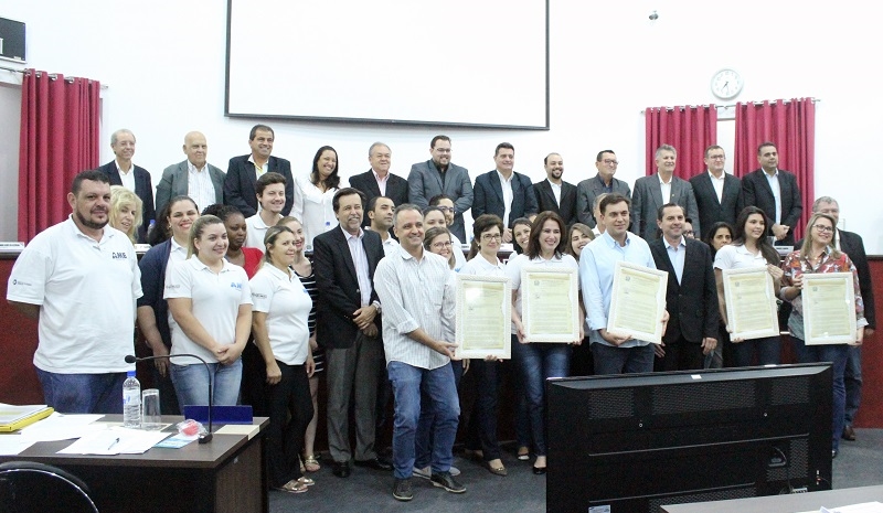 Equipe do AME é homenageada pelos vereadores 