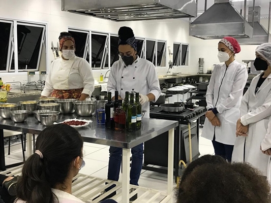 SUCESSO: Festival Gastronômico da UNIFEV