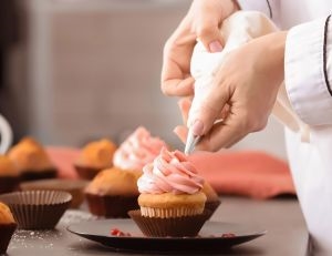 APRENDA A FAZER CUPCAKES