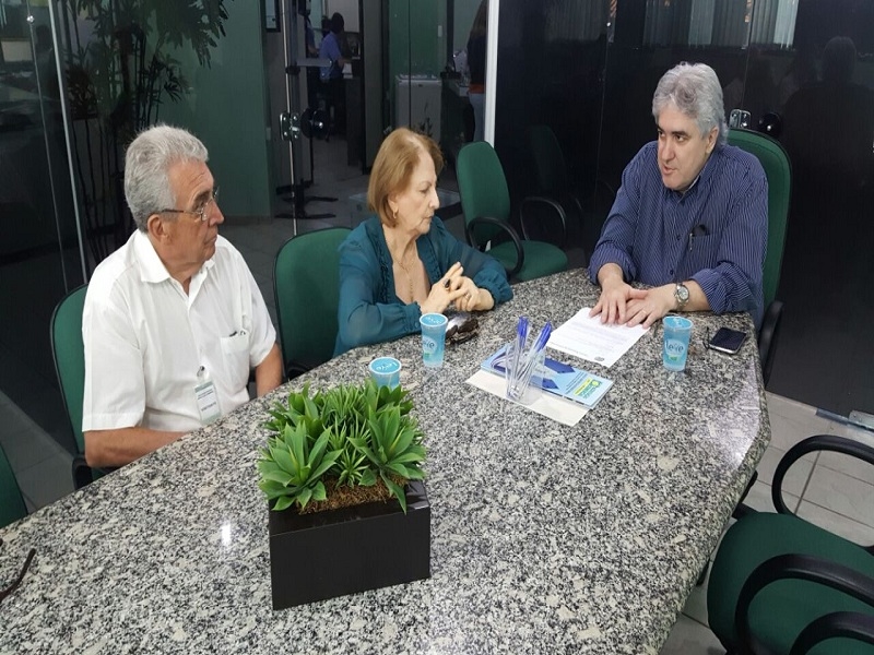 Associação Comercial estuda situação da Área Azul
