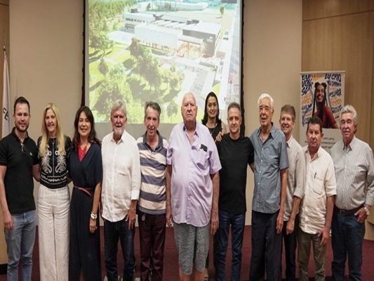 Senac entrega projeto de novo prédio para Jorge Seba