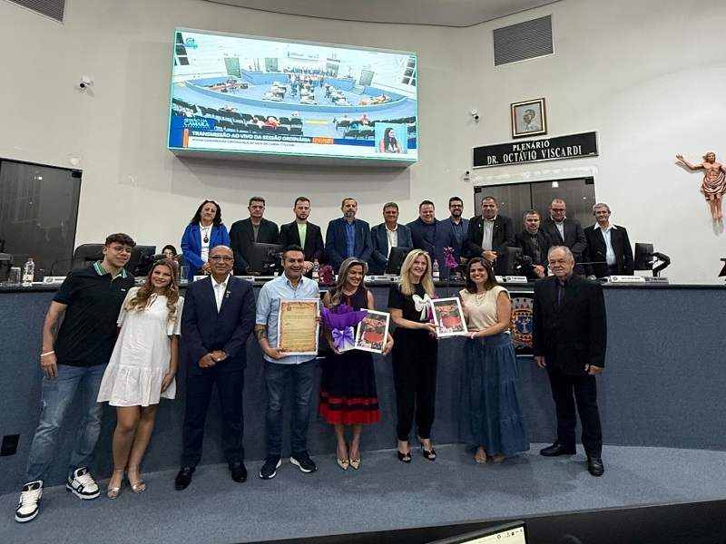 Organizadores do Votu International Rodeo são homenageados