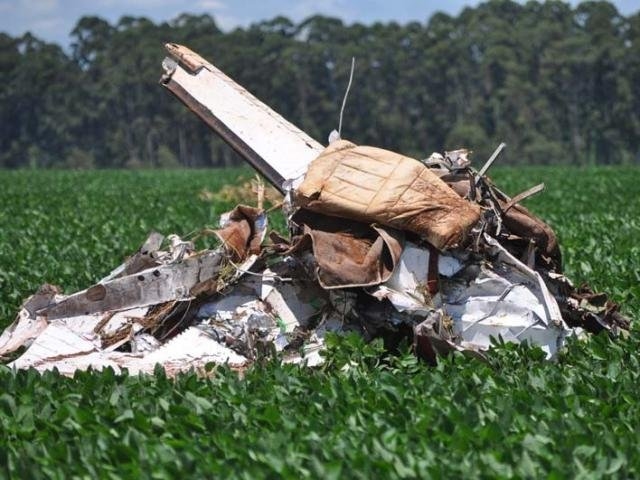 PILOTO DE FERNANDÓPOLIS MORRE EM QUEDA EM LAVOURA