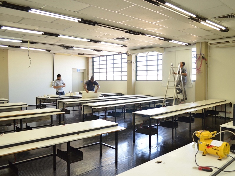 Laboratórios de Informática da Unifev passam por adequações