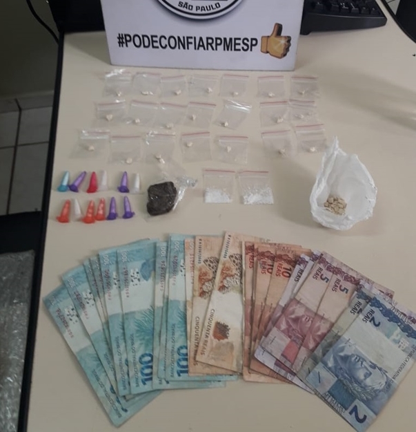 PRESA POR TRÁFICO ESCONDIA DROGA NAS PARTES ÍNTIMAS