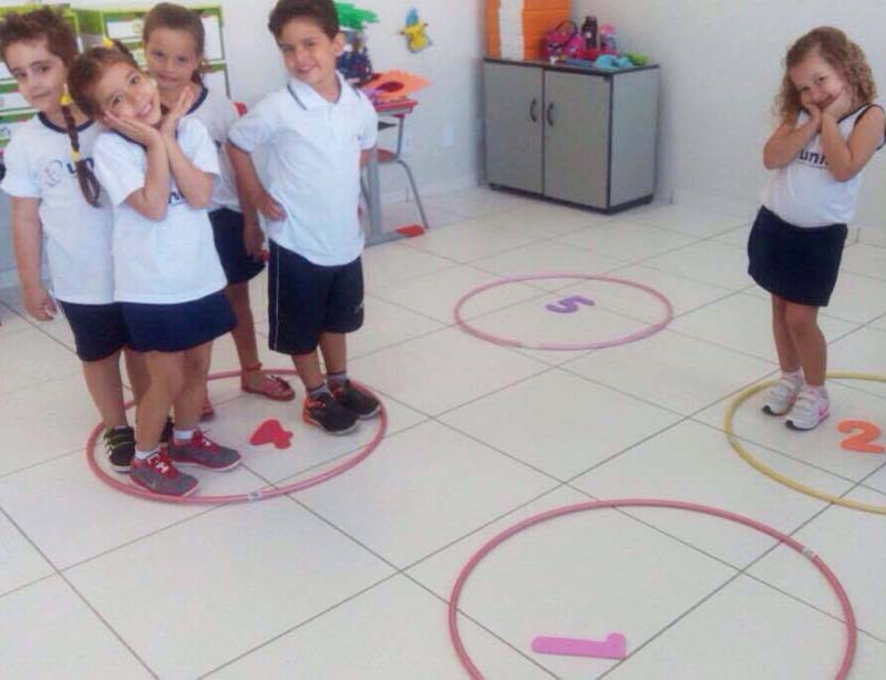 Matemática brincando com crianças 