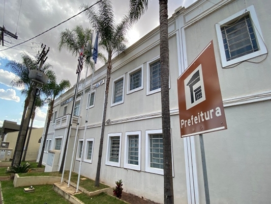 Confira o expediente em órgãos públicos
