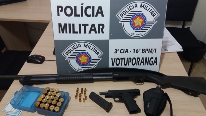 JOVEM É PRESO COM ARMAMENTO 'PESADO' EM VOTUPORANGA