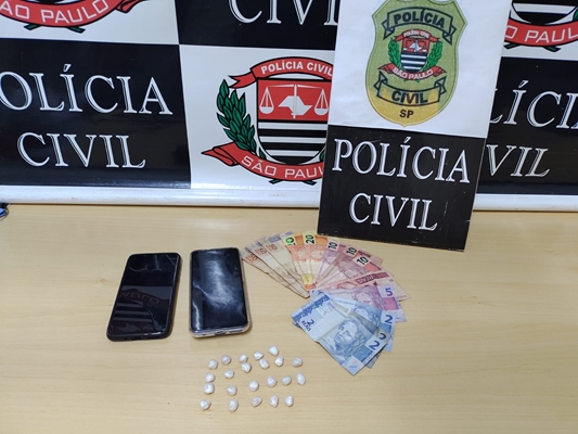 DISE prende 'Gordinho' e mulher por tráfico