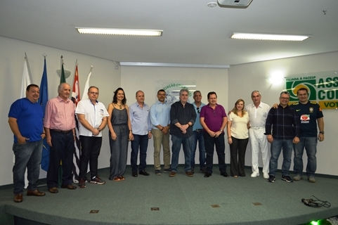 VALDECI MERLOTTI É O NOVO PRESIDENTE DA ACV