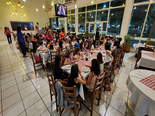 Aula de matemática na pizzaria em Votuporanga 