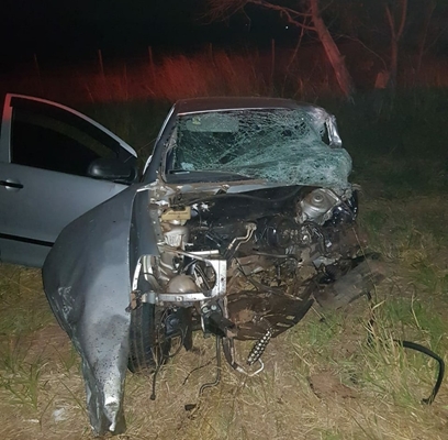 COLISÃO ENTRE CAMINHÃO E CARROS MATA 5 PESSOAS 