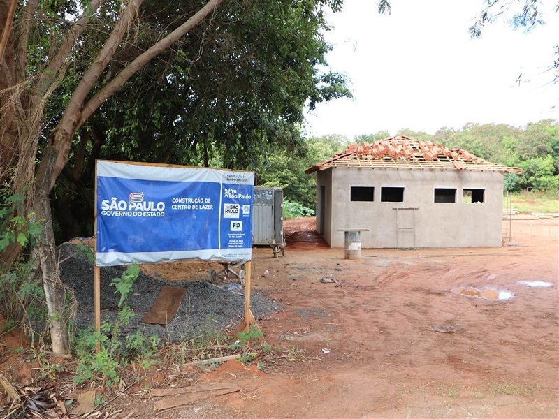 Começa construção do Centro de Lazer na Av. Paschoalino Pedrazzoli