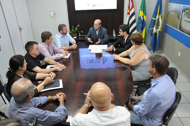 Votuporanga implanta agência digital do INSS pra acabar com filas