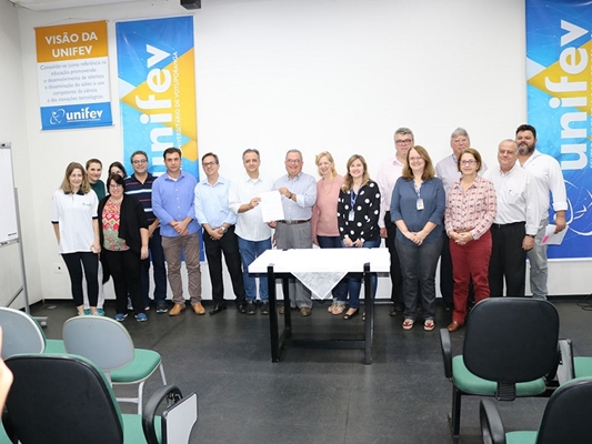 FUNDAÇÃO EDUCACIONAL E SANTA CASA UNIDAS NAS PESQUISAS