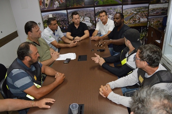 MOTOTAXISTAS DENUNCIAM