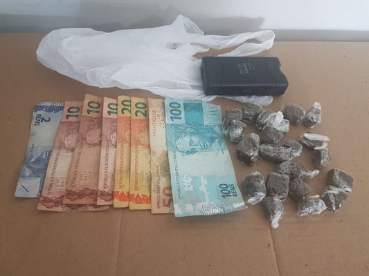 TRAFICANTE DE 17 ANOS VAI PRA 