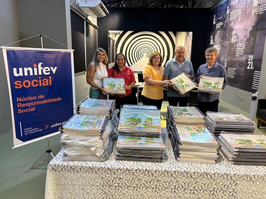 Unifev doa material educativo a entidades assistenciais