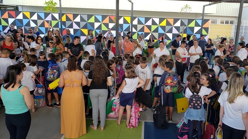 Volta às aulas animada no Colégio UNIFEV